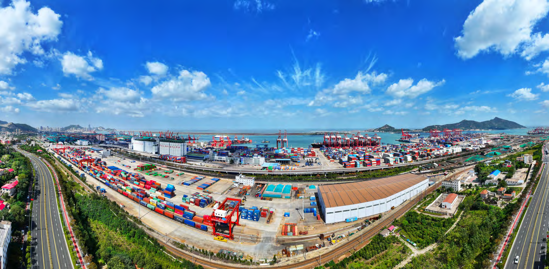 中哈（連云港）物流合作基地　王健民攝.png
